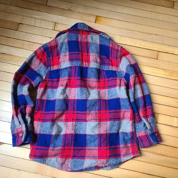 🔴5 /$10 Oshkosh plaid flannel shirt - Picture 2 of 5